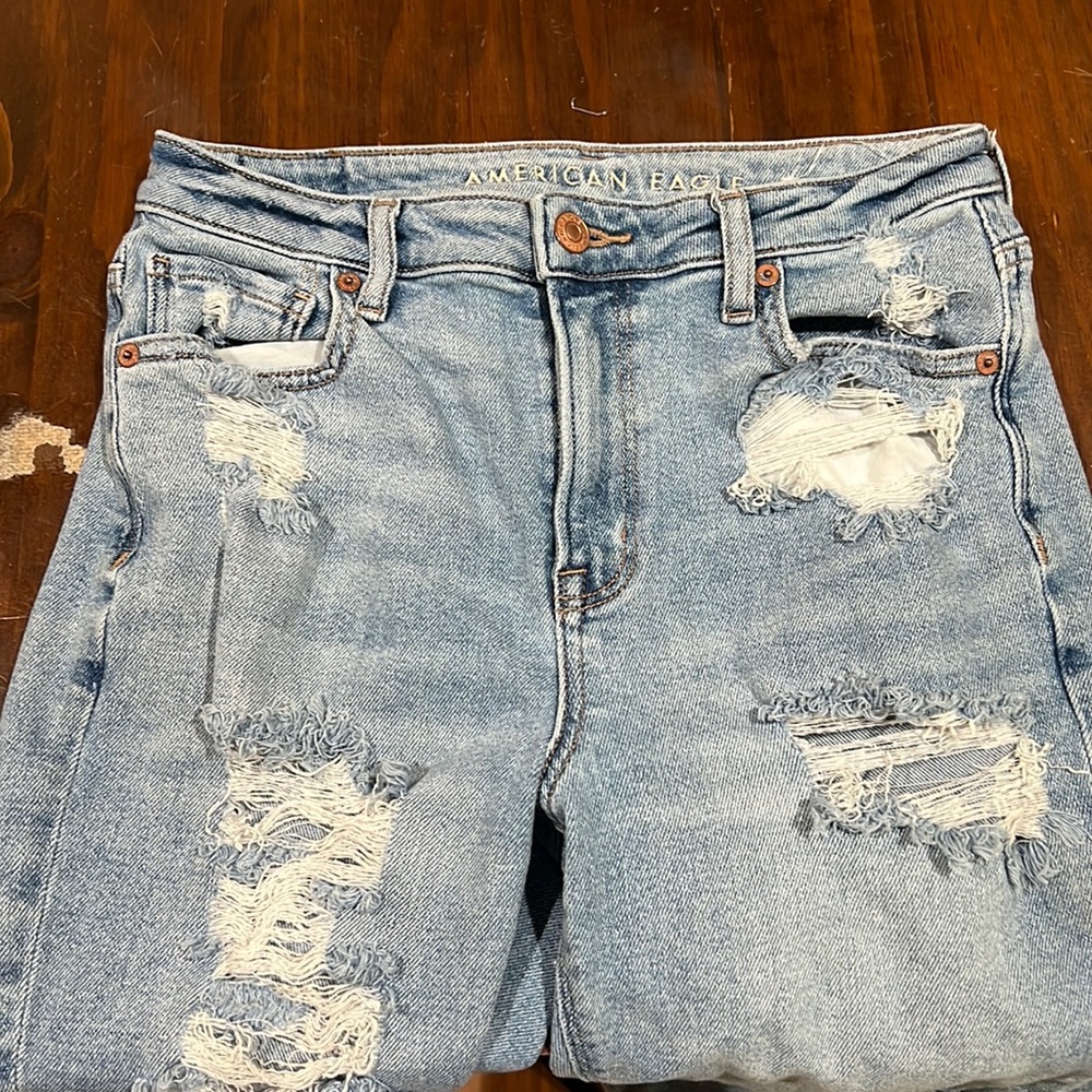 American eagle distressed jeans